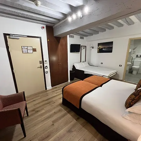 Hotel 85 Saint Honore-3