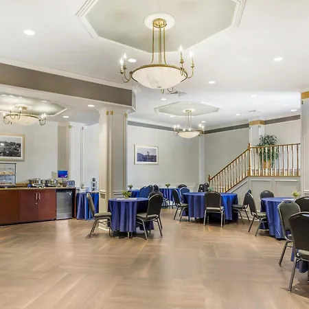 Best Western Queens Gold Coast-2