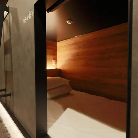 Rembrandt Cabin & Spa Shimbashi - Caters To Men-3