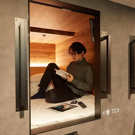 Rembrandt Cabin & Spa Shimbashi - Caters To Men-2