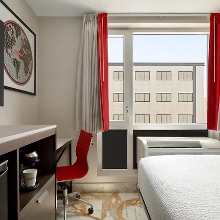 Ramada By Wyndham Brooklyn Empire Blvd-2