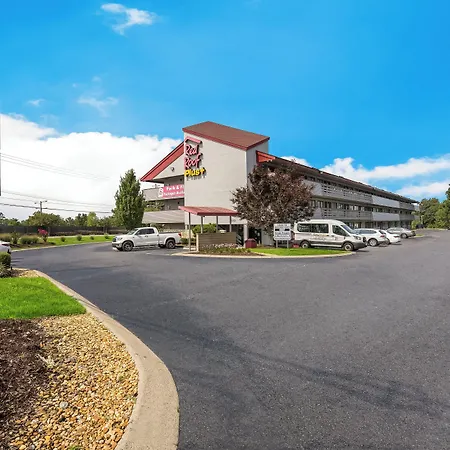Red Roof Inn Plus+ Nashville Airport-2