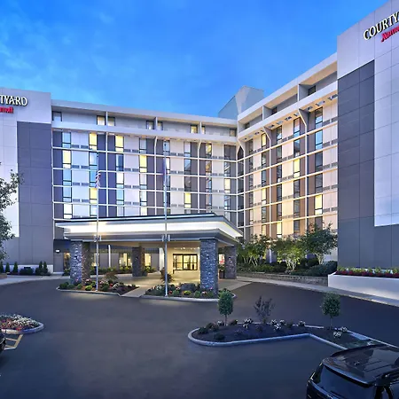 Courtyard By Marriott Philadelphia City Avenue-3