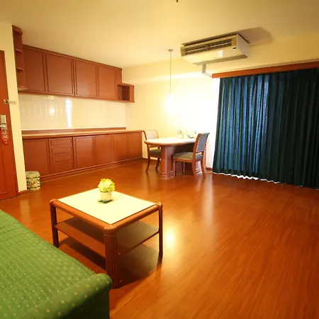 Baiyoke Suite Hotel-3