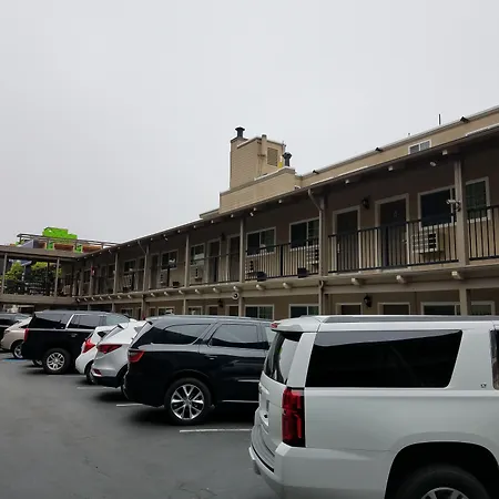 Travelodge By Wyndham San Francisco Bay-3