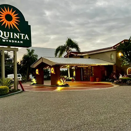 La Quinta Inn Tampa Airport Stadium Westshore-3