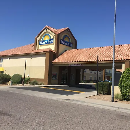 Days Inn By Wyndham Phoenix North-3