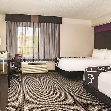 La Quinta By Wyndham Las Vegas Summerlin Tech-2