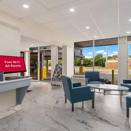 Red Roof Inn Plus & Suites Virginia Beach - Seaside-2