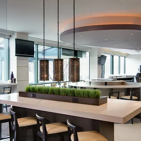 Courtyard By Marriott New York Jfk Airport-2
