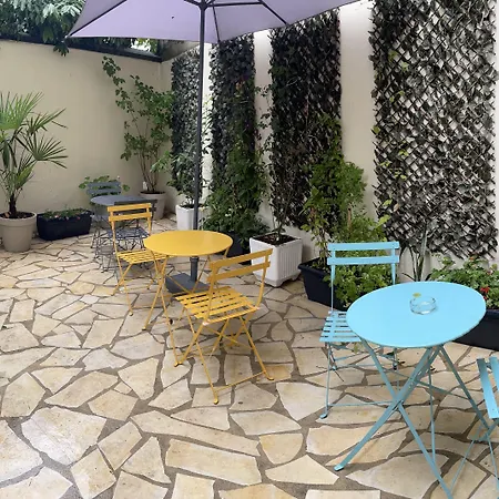 Hotel Lilas Gambetta-3