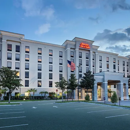 Hampton Inn & Suites Orlando International Drive North-3