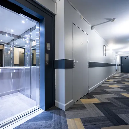Staycity Aparthotels Paris Gare De L'Est-2