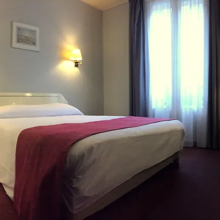 Casa Serena Paris Hotel-2
