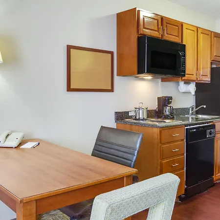 Candlewood Suites Virginia Beach Town Center By Ihg-3