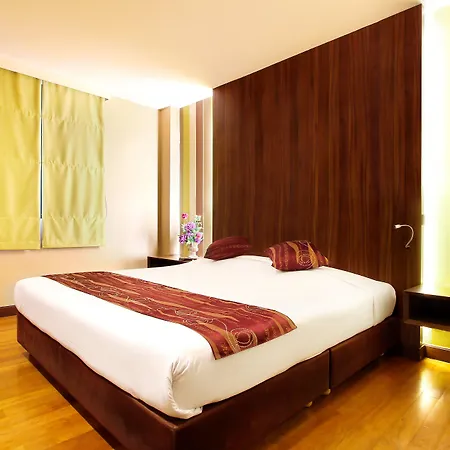 Bally Suite Silom-3