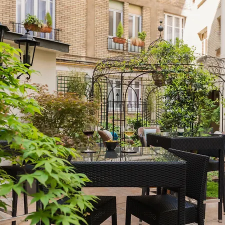 Hotel Villa Nicolo - Tour Eiffel-2
