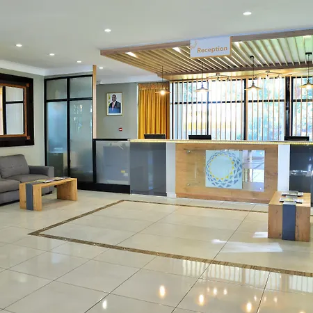 Cresta Oasis Hotel-3