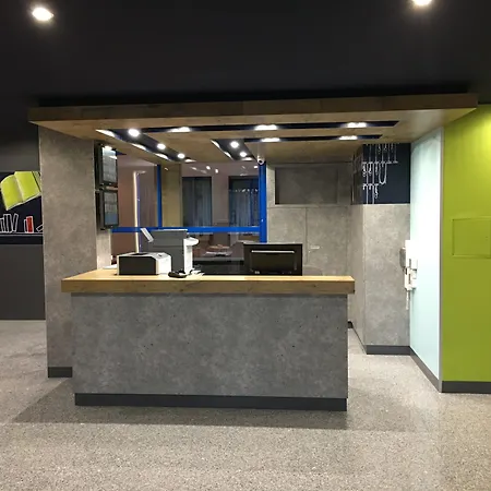 Ibis Budget Bobigny Pantin-3