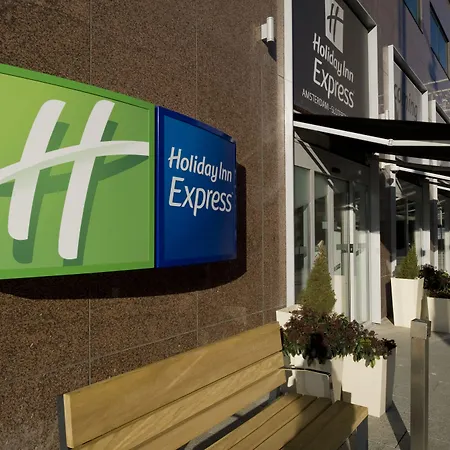 Holiday Inn Express Amsterdam - Sloterdijk Station By Ihg-3