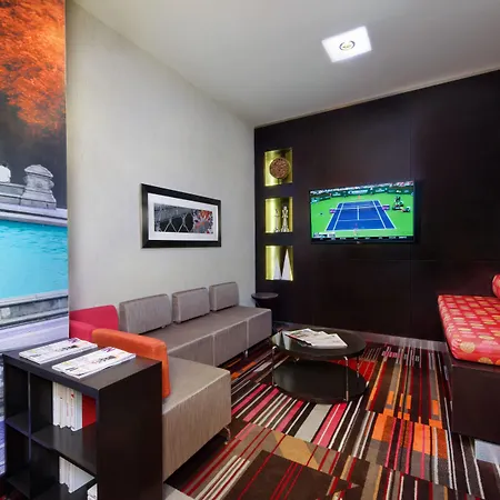 Courtyard By Marriott Times Square West-3