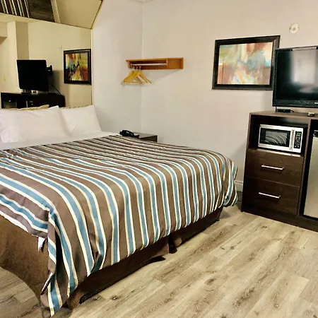 Deluxe Inn-2