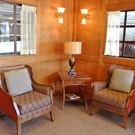Cow Hollow Inn And Suites-3