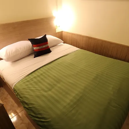Sukhumvit 20 Guest House-2