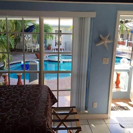 Coral Reef Guesthouse-3