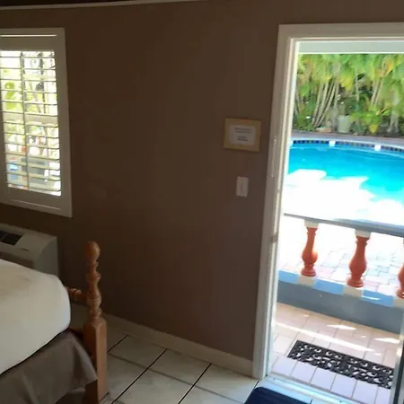 Coral Reef Guesthouse-2