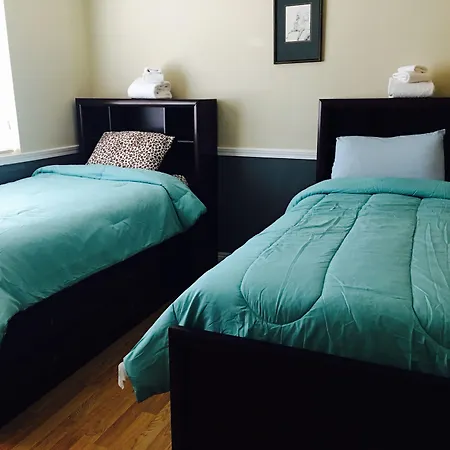 Travelers Bed & Breakfast Hostel-2