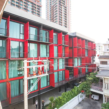 Sleep Box Hotel Sukhumvit 22-2