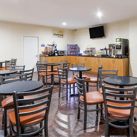 Days Inn By Wyndham Brooklyn Crown Heights-3