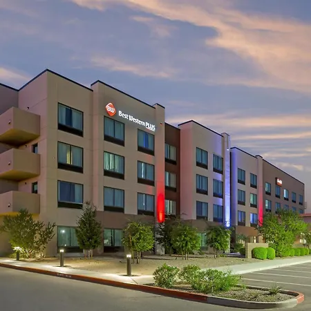Best Western Plus Executive Residency Phoenix North Happy Valley-3