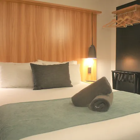 No. 9 Hotel-2