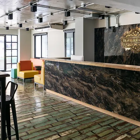 Travelier Hostel-3