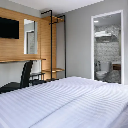 Travelier Hostel-3