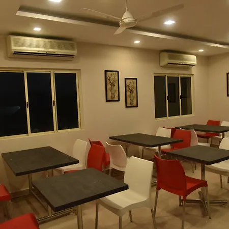 Hotel White Park-2