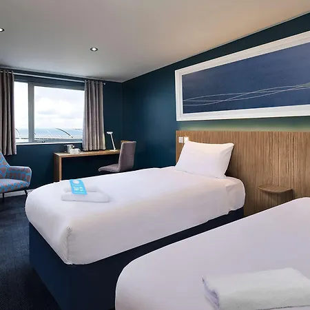 Travelodge Edinburgh Cameron Toll-3
