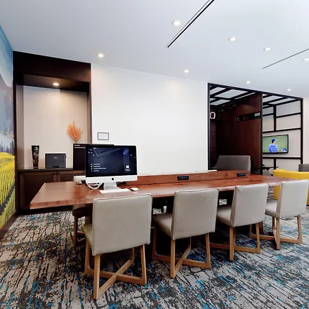 Hyatt Place Kelowna-3