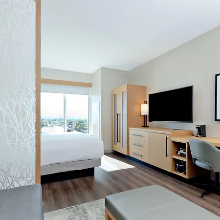 Hyatt Place Kelowna-2