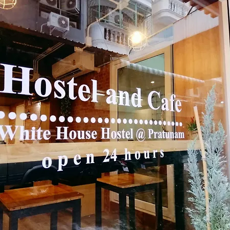White House Hostel-2