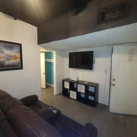 Desert Hills Motel-2