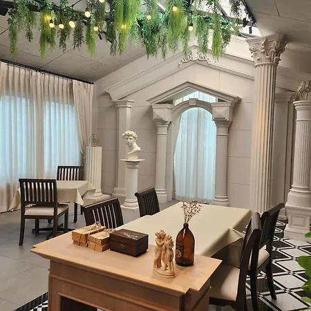 J Place Hotel-3