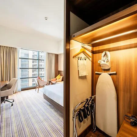 Hampton By Hilton Dubai Airport-2