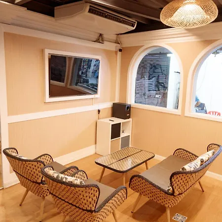 Rere Hostel - รีรีโฮสเทล-2