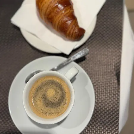 Hotel Central Saint Germain-3