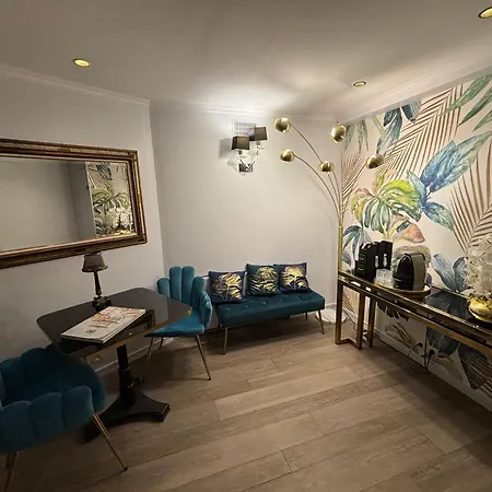 Hotel Riviera Opera Cadet-3