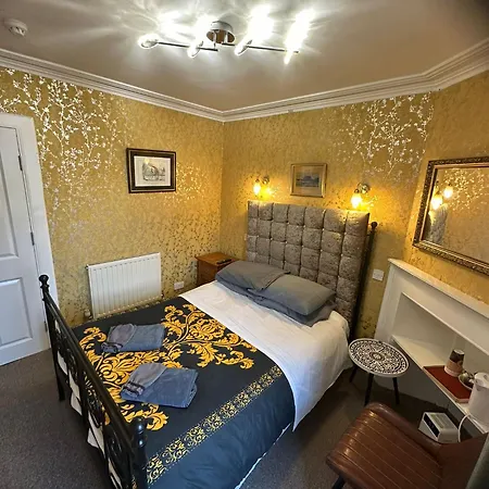 Ivy- Braveheart Guest House-3