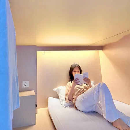 Cubic Bed Pratunam-2
